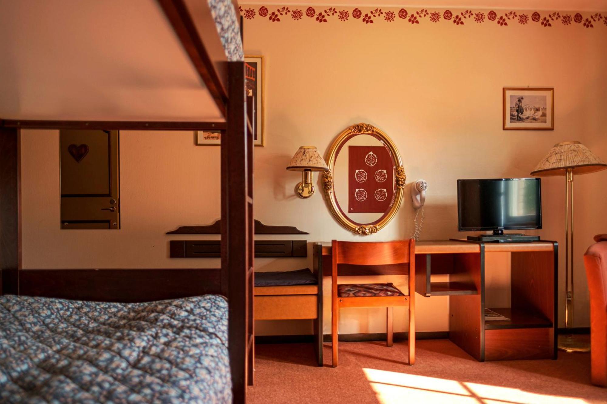 Jaemtkrogen Hotell Bräcke Værelse billede